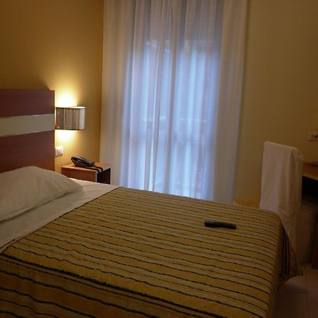 צ'זאנו בוסקונה Hotel Gf מראה חיצוני תמונה